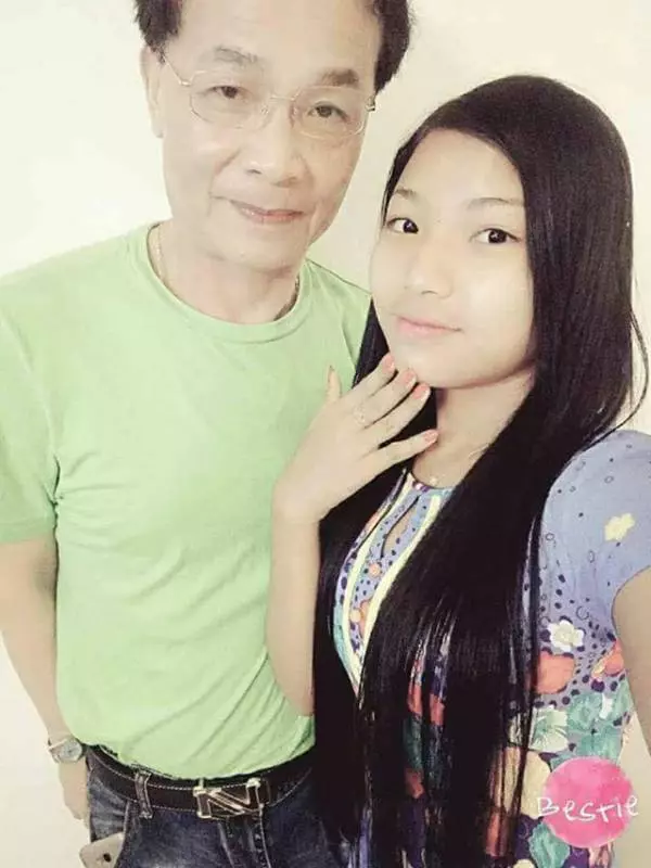 而女的看起來也頂多17 至 18 歲 天水圍 71歲阿伯食到學生妹! 酒店床照意外流出