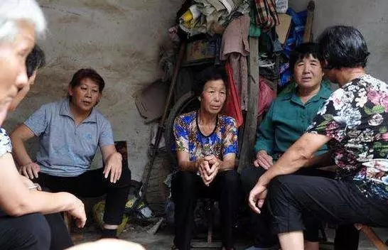 兒子做上門女婿親戚看不起我,三個月後親家來看我,親戚們慚愧了