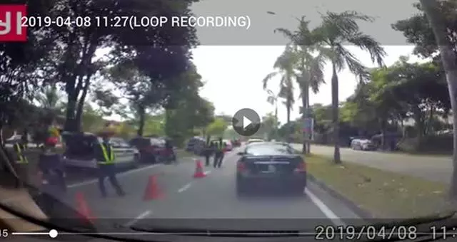 陸路交通局官員告訴他:車鏡不可貼上隔熱膜,已經換了「新老闆」?
