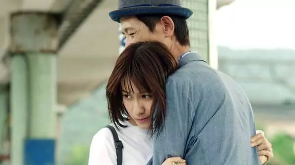 阿西新戲感動觀眾,爆「大女兒非親生」,淚崩告白「命中註定是父女!」