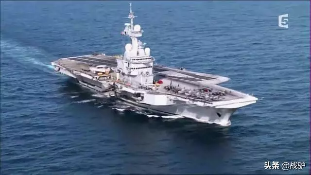 時隔8年美再度出兵利比亞,兩艘航母上路,地面部隊隨時出擊