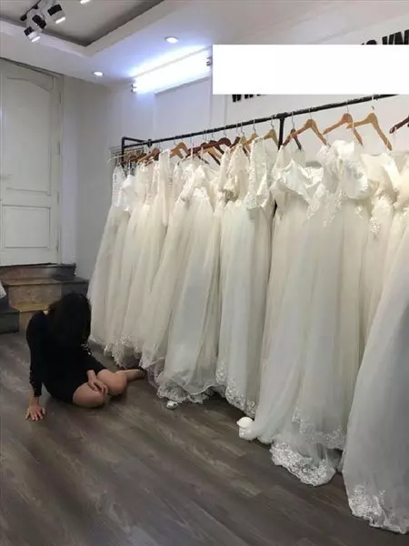 驚見處女膜修補單 準新郎當場劈腿新娘