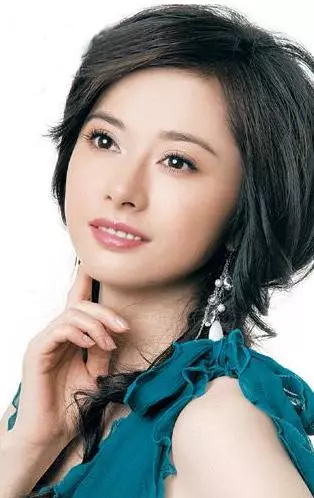 她是「最美尼姑」,無數宅男的夢中女神,「陳志朋」曾追求過她,如今42歲的她還是這麼美!