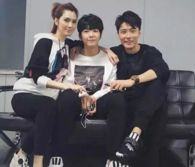 洪欣人財兩空?被李嘉欣罵蠢女人,莫少聰曾發飆拒認兒子姓張!