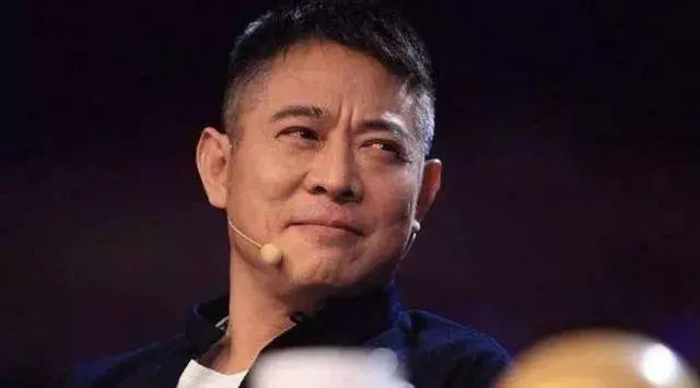 一路走好!李連傑家傳來噩耗,家人傷心欲絕,在北京八寶山設靈堂