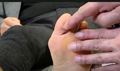 女生手腳冰涼的養生小竅門,在家自己就能做