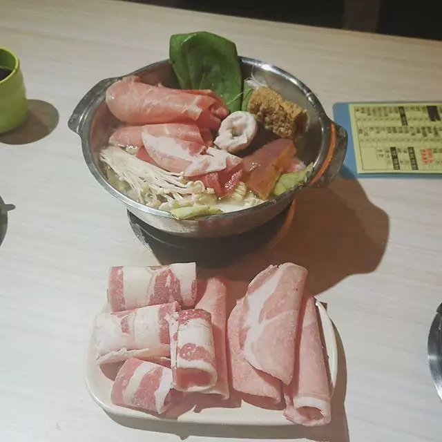 硬要收共鍋費?她帶7個月女兒吃飯「店員突然衝來討錢」 PO網控訴「對方還拒絕聯絡」下場慘了