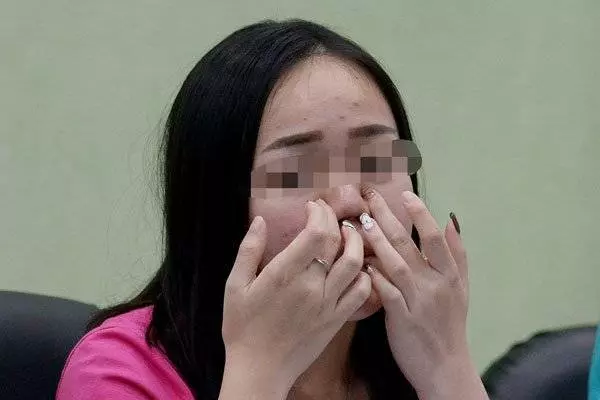 微信找上女醫生 吉隆坡少女整鼻整到塌