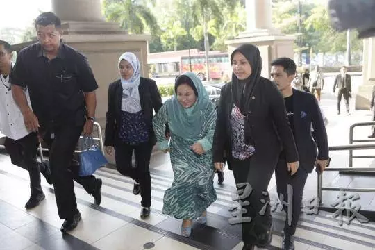 再次被控!羅斯瑪不認罪