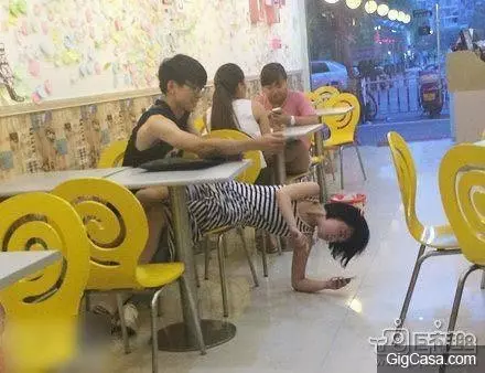 26張爆笑內涵圖!妹子,你這樣到底是讓不讓人家安心上課的啊!