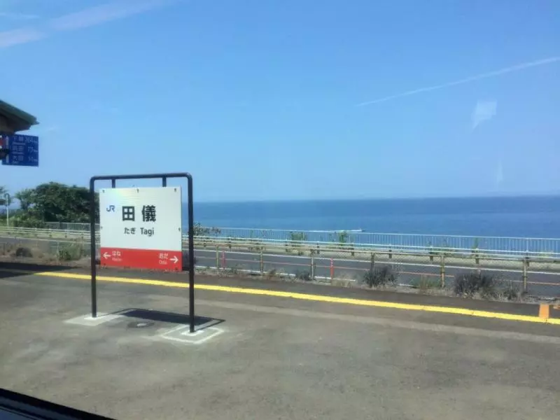 全日本可以看見海的鐵路線10選,美到想中途下車!
