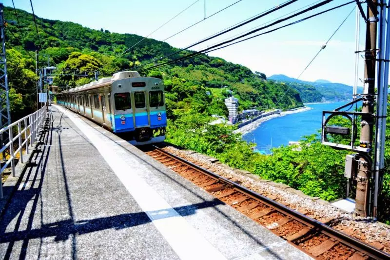 全日本可以看見海的鐵路線10選,美到想中途下車!
