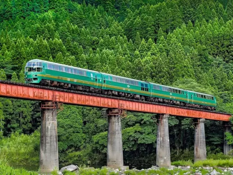 吃喝玩樂日本游丨日本最有特色的小火車,都在這裡了