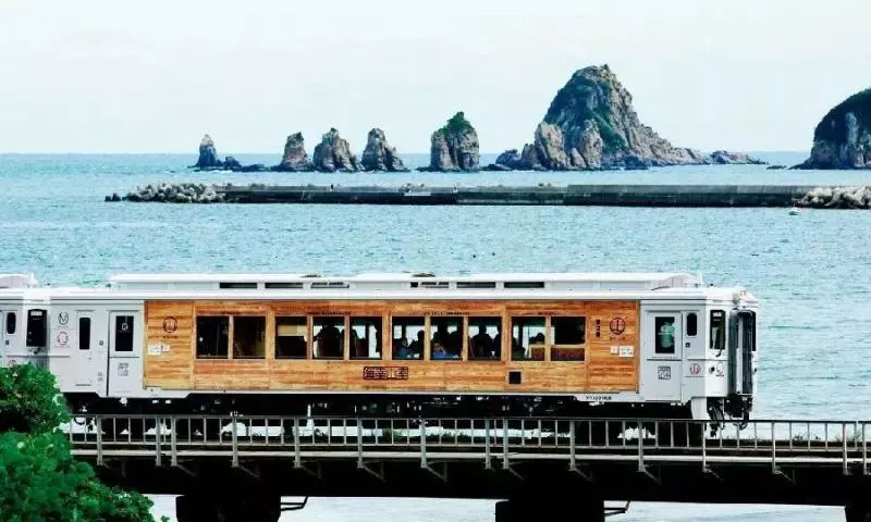 吃喝玩樂日本游丨日本最有特色的小火車,都在這裡了
