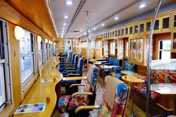 吃喝玩樂日本游丨日本最有特色的小火車,都在這裡了