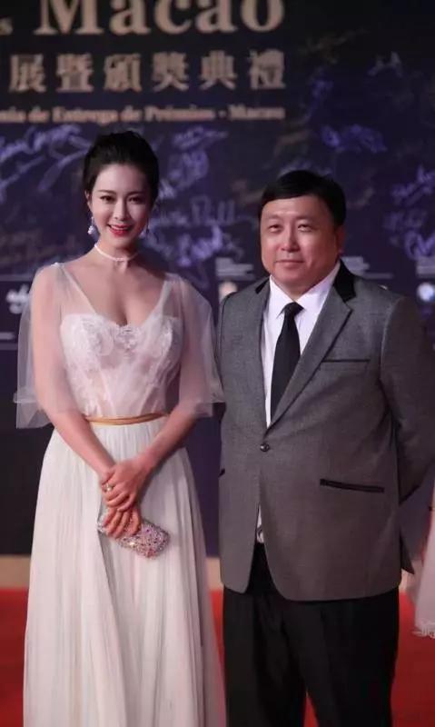 王晶電視劇《好萊塢有個大老千》捧愛女王子涵為「晶女郎」- 歷代「晶女郎」盤點!