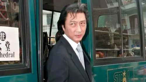 賭王何鴻燊生了11位千金,但為什麼11女兒同一個老爸,容貌卻會差這樣遠?!
