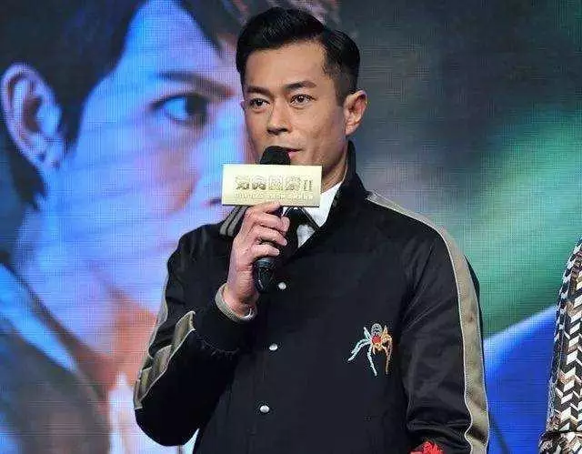 她是古天樂唯一承認女友,44歲依舊膚白貌美,同框胡定欣無壓力!