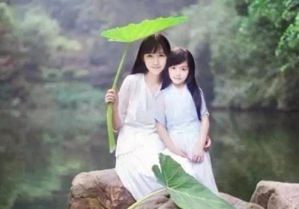 姐姐被趕回來坐月子,我去姐夫家給姐姐討公道,看到姐夫我卻哭了
