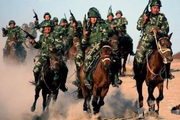 世界上最「可怕」的六支軍隊!台灣跟大陸竟然都上榜了!到底誰的裝扮配備最厲害...
