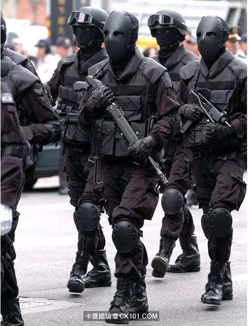世界上最「可怕」的六支軍隊!台灣跟大陸竟然都上榜了!到底誰的裝扮配備最厲害...