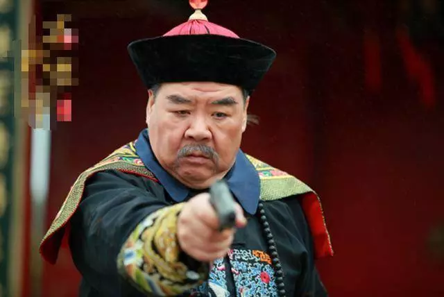 他們宣稱神功護體,刀槍不入,袁世凱不信,拿起手槍就射
