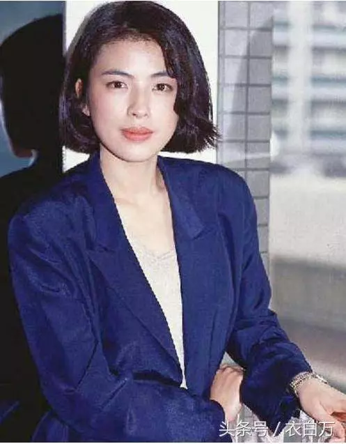 56歲歌神張學友和小四歲妻子近照,真的老了,卻坐擁16億的豪宅