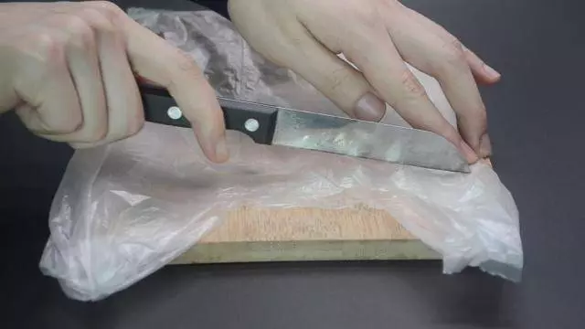 刀放在打火機上烤一烤,解決困擾大家的一個難題,學會了一生受用