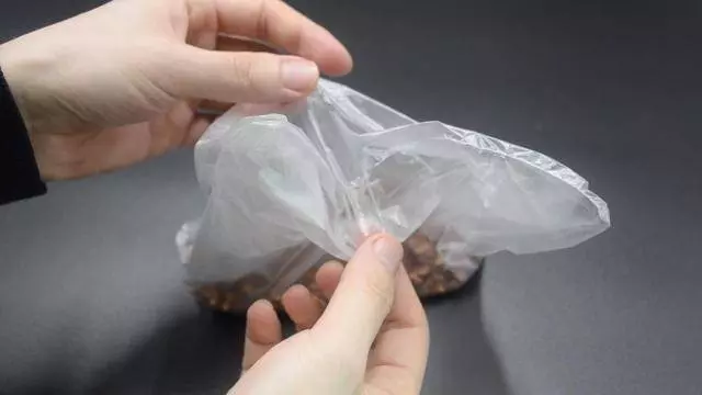 刀放在打火機上烤一烤,解決困擾大家的一個難題,學會了一生受用