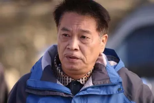 66歲吳孟達至今仍為生計奔忙,養4個妻子5個子女每月開支超百萬!