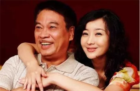 66歲吳孟達至今仍為生計奔忙,養4個妻子5個子女每月開支超百萬!