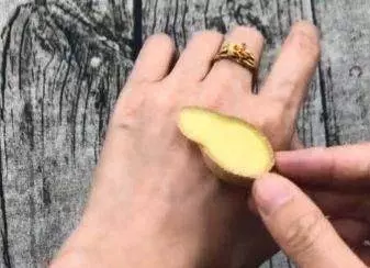 生薑抹在手上太厲害了!可惜知道的人並不多,學會受用一生!!!!