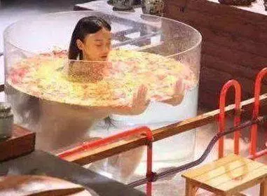 明星拍戲下半身不能看,一個比一個奇葩,原來我們都被騙了