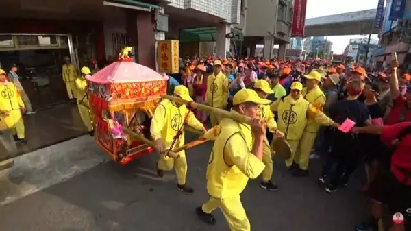 白沙屯媽祖繞境「選民宅當休息站」場面超浩大 屋主驚喊:「昨天就有夢到」