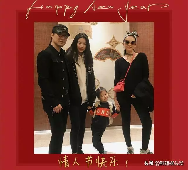 章子怡曬和3歲女兒同框照,跪地爭吃棉花糖,汪峰轉發盡顯甜蜜!