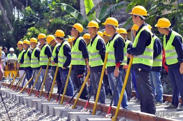 中國幫斯里蘭卡圓「鐵路夢」,印度不淡定,各種抹黑全來了