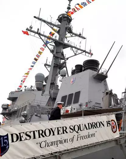 中國十年一度的大閱艦 美軍為何不來?看完照片之後真相大白