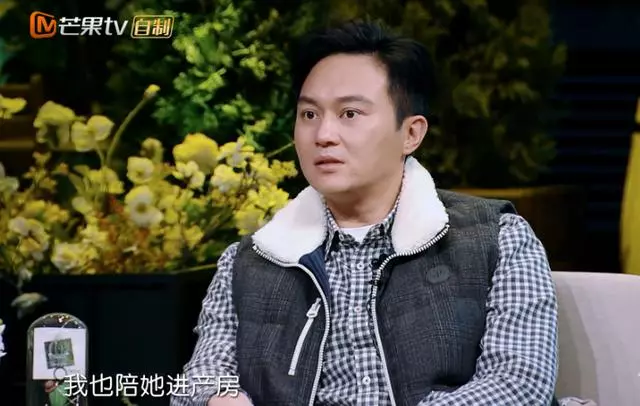 袁詠儀產前照曝光,不是圓肚子而是尖肚子,魔童出生時尿醫生一身!