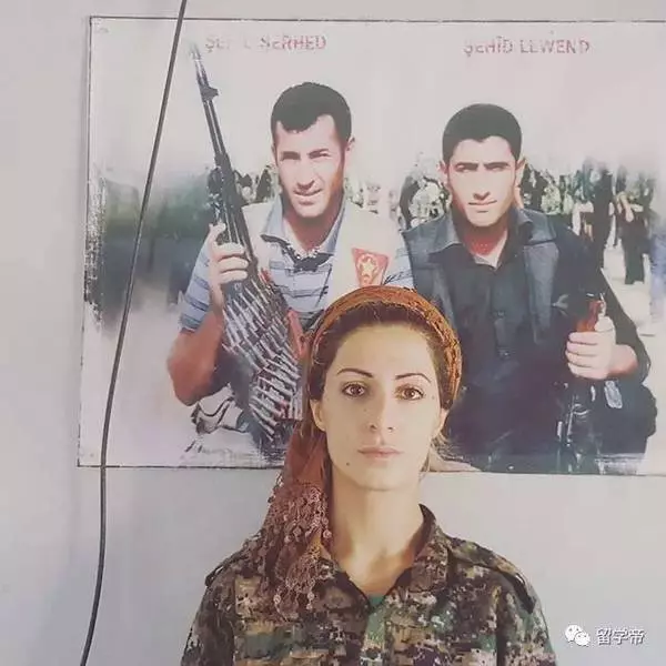 22歲女狙擊手獨自殺死100名ISIS,他們懸賞3000萬想抓她當性奴!沒想到她剛回國卻慘被···