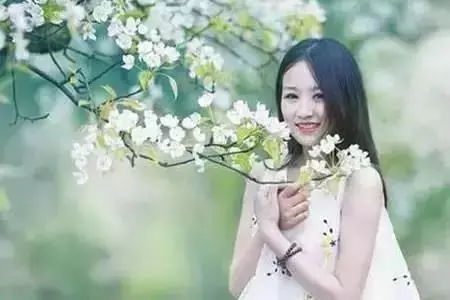 名字中帶這9個字的人,無論前半生多苦,後半生都會錢財如洪水般湧來