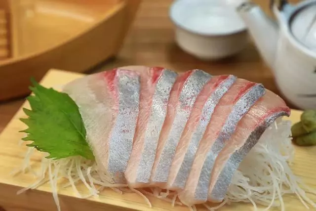 生魚切片,就是生魚片嗎?