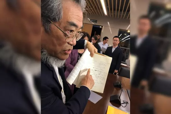 健保、退休金全飛了!他領中國身分證「被廢除台籍」 為了護他「國台辦槓上台灣」氣噗噗跳腳