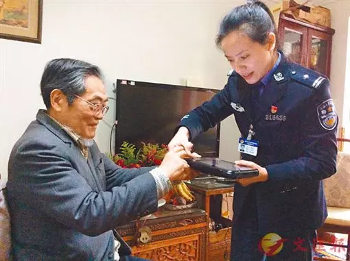 健保、退休金全飛了!他領中國身分證「被廢除台籍」 為了護他「國台辦槓上台灣」氣噗噗跳腳