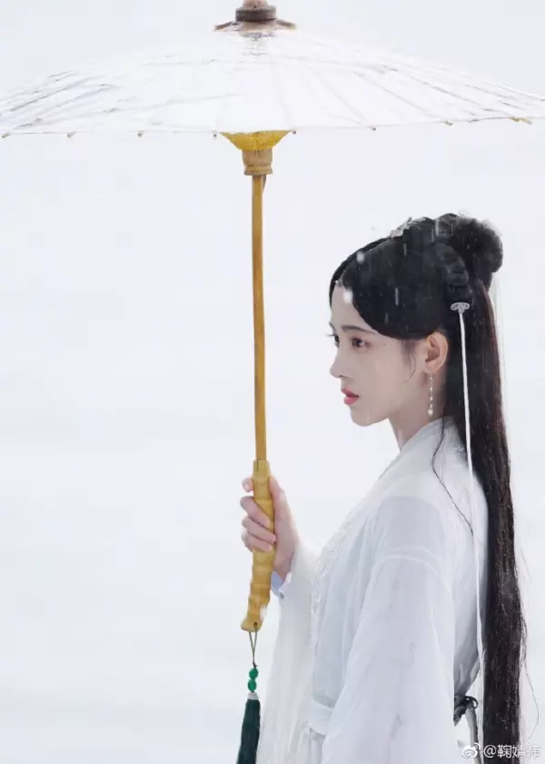 4000年一遇美女!古裝女神「演出最美白蛇」驚艷全網 一抬頭「無瑕臉龐爆紅日本」:仙女下凡❤