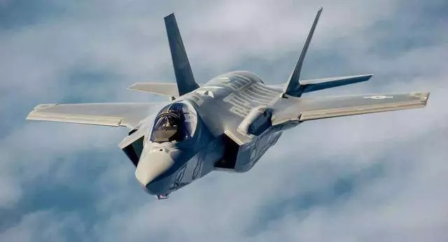 日本F-35A摔了,美國慌了!誰先撈著算誰的?