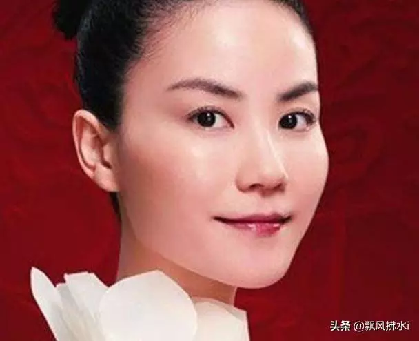 謝霆鋒親媽忍不住發聲,母親應盡母責,王菲未進家門先被訓?