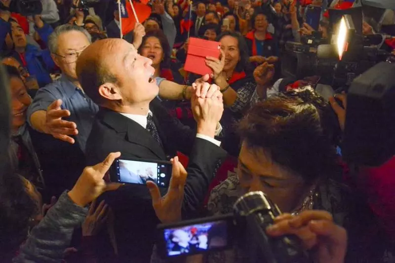 波士頓僑宴全場高喊選總統 韓:明年.........