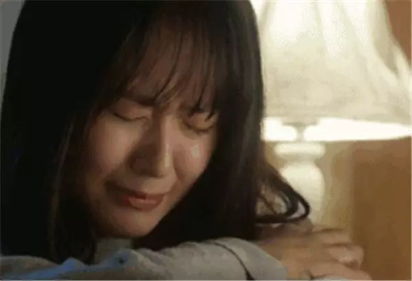 少女遭校園霸凌被扒衣凌辱,17年後欺負過她的人竟全部橫死,一調查警方才發現禍根早已種下!