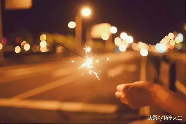 致學生:孩子,不要抱怨讀書苦,那是你去看世界的路(父母必讀)