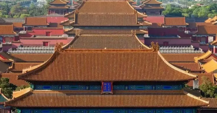 快600年了...為什麼故宮屋頂卻「從來都沒鳥糞」?古人智慧太嚇人:連鳥都不敢過來